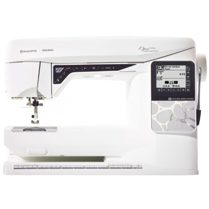 HUSQVARNA® VIKING® OPAL™ 690Q